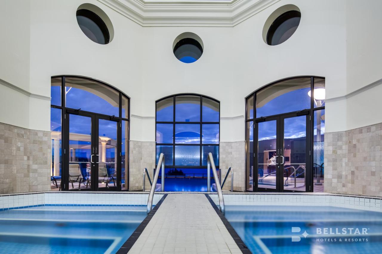The Royal Kelowna - Bellstar Hotels & Resorts Exterior photo