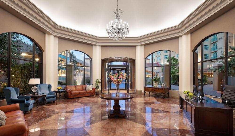 The Royal Kelowna - Bellstar Hotels & Resorts Exterior photo